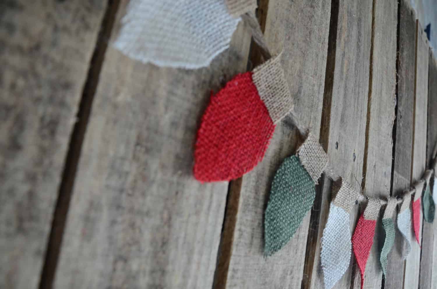 18 Creative Handmade Christmas Garland Examples