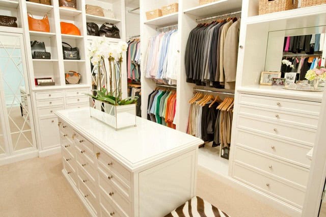 30 Fantastic Walk-In Closet Designs for Your Home Improvement 18