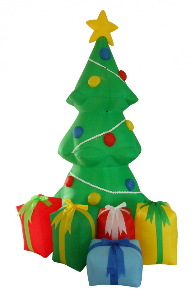 22 Funny Inflatable Christmas Decorations (13)