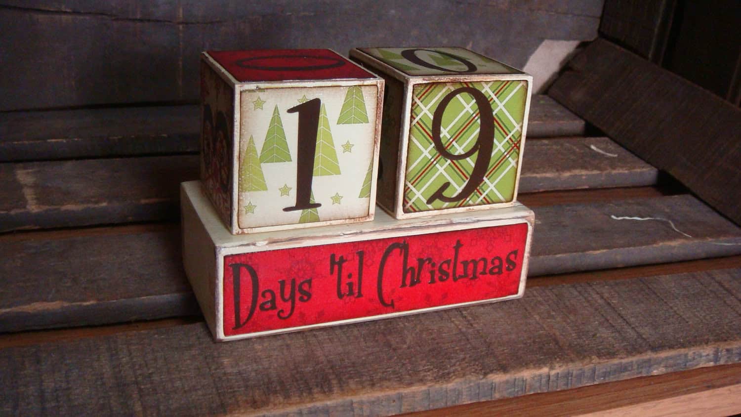 Christmas Countdown Advent blocks 25 Creative Christmas Sign Decorations (11)
