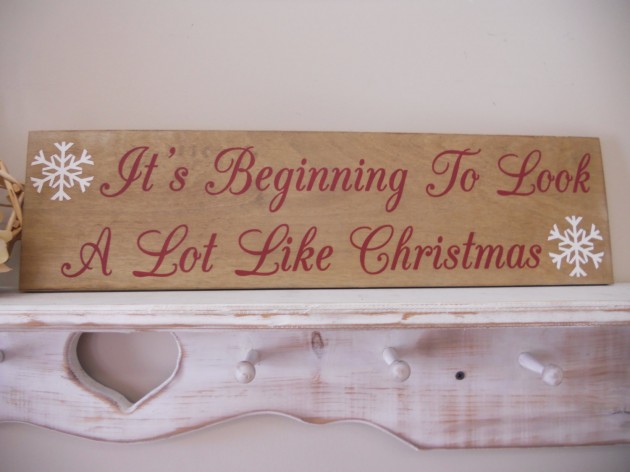 25 Creative Christmas Sign Decorations (9)