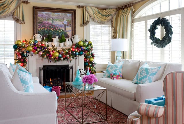 32 Irresistible Christmas Decorating Ideas for Magical Ambience 4