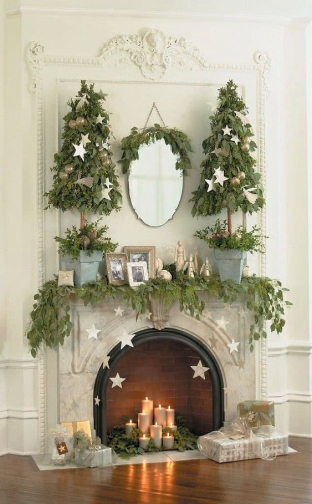 26 Amazing DIY Fireplace Mantel Christmas Makeovers