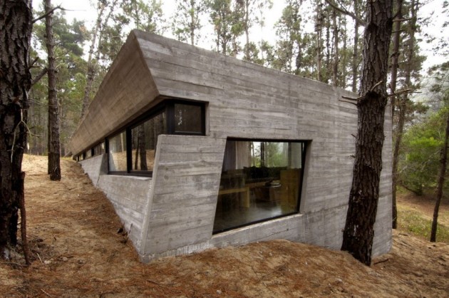 Concrete House by BAK Architects