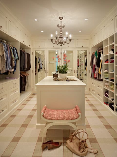 30 Fantastic Walk-In Closet Designs for Your Home Improvement 9
