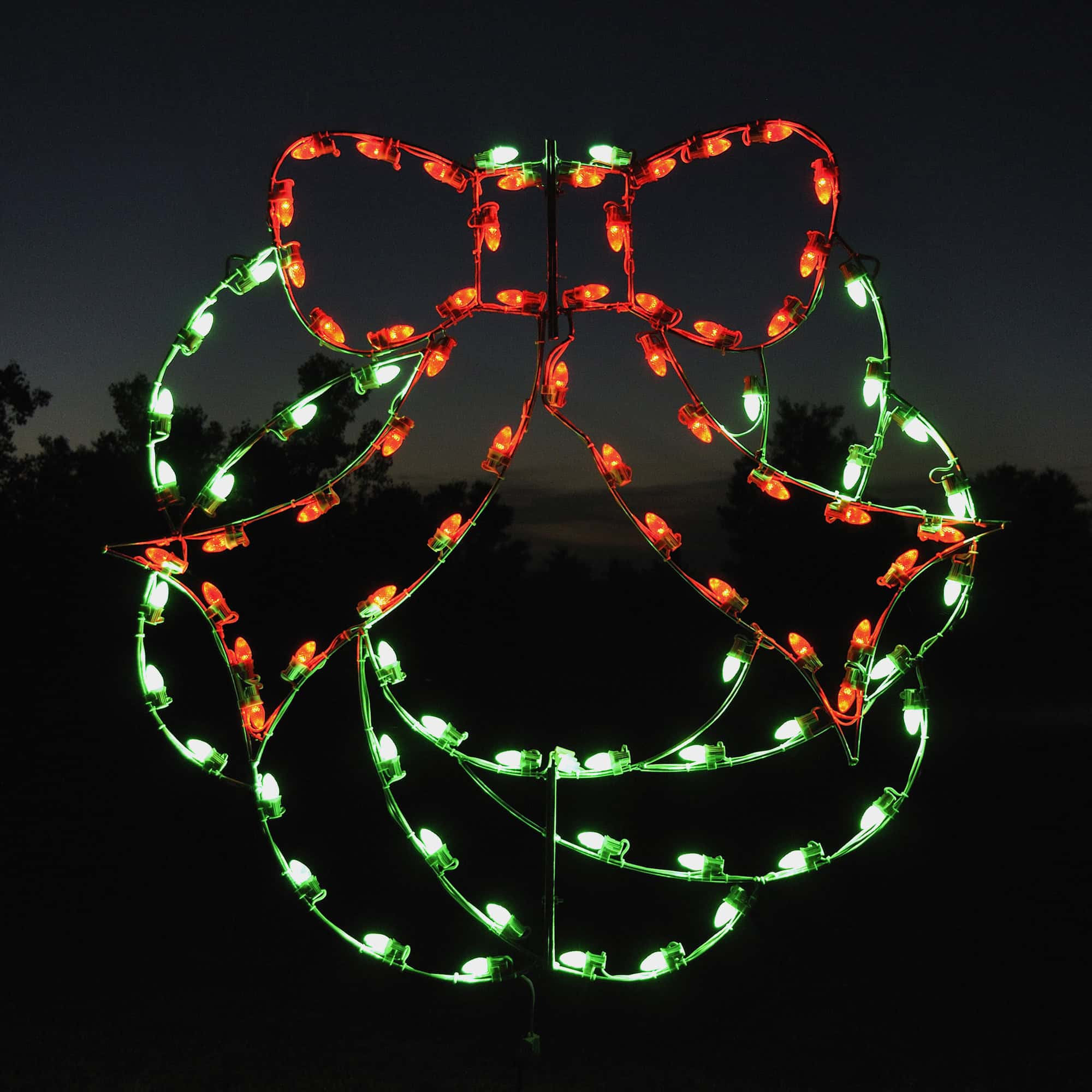 Christmas Wreath Light A Large Collection of Outdoor Christmas Light Displays (16)