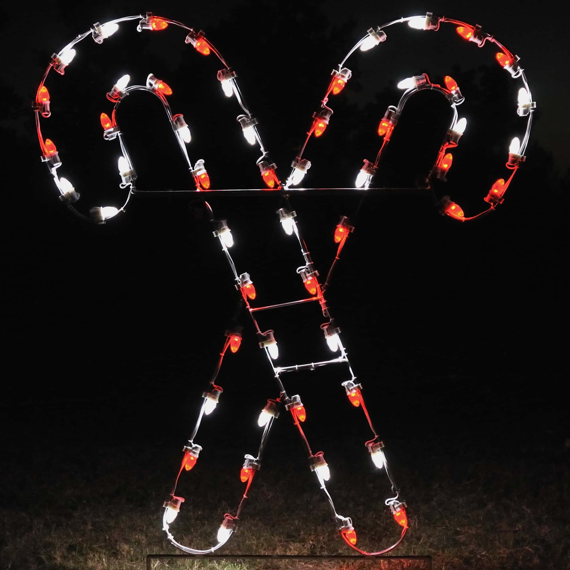 Crossed Candy Canes Light in Red / White A Large Collection of Outdoor Christmas Light Displays (17)