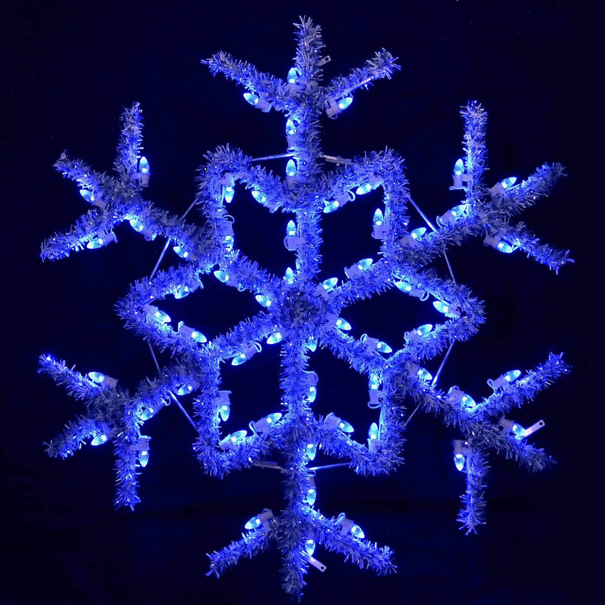 Hanging Garland Snowflake in Blue A Large Collection of Outdoor Christmas Light Displays (18)
