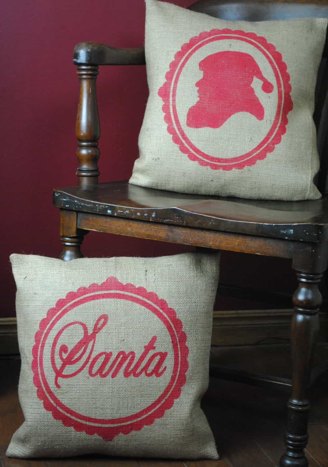 Two classic pillow covers Another Collection of 17 Christmas Pillow Designs (17)