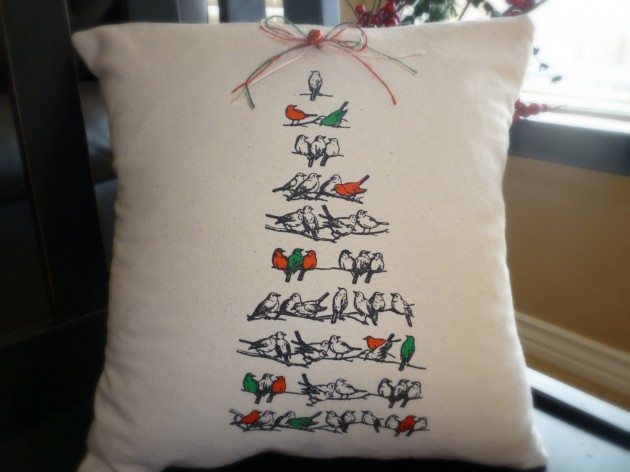 Another Collection of 17 Christmas Pillow Designs