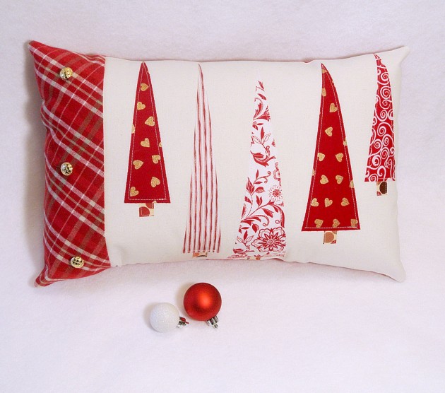 Another Collection of 17 Christmas Pillow Designs