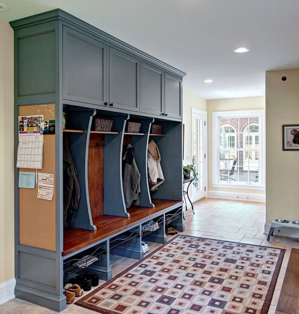 28 Elegant Traditional Entry Design Ideas