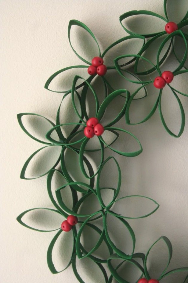 30 Cute Recycled DIY Christmas Crafts
