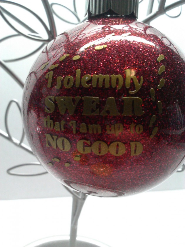 15 Really Cool Christmas Tree Ornaments (4)