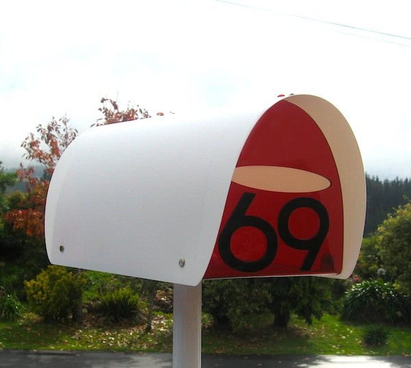 20 Beautiful Handmade Mailbox Designs (14)