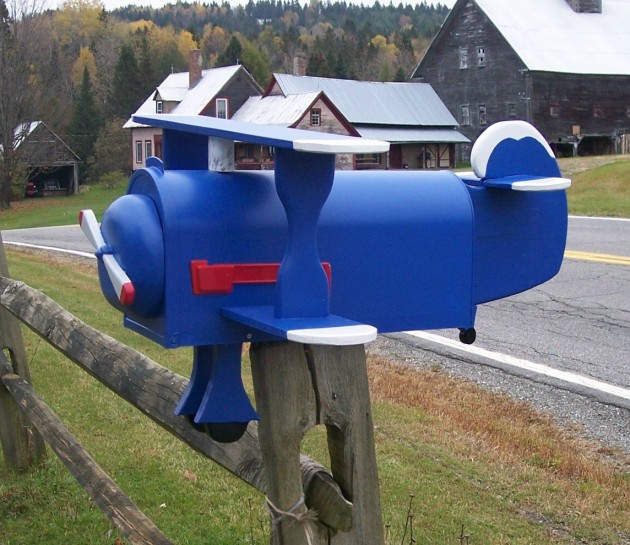 20 Beautiful Handmade Mailbox Designs (8)