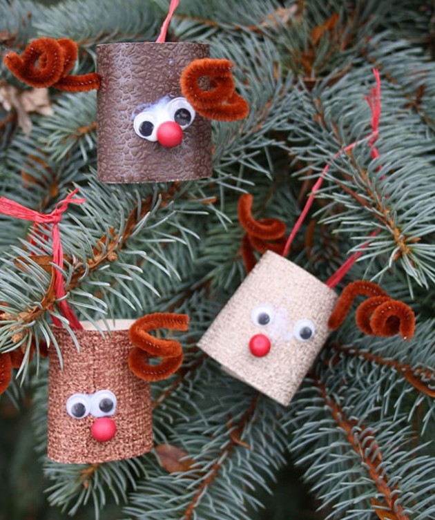 30 Cute Recycled DIY Christmas Crafts