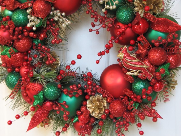 24 Whimsical Handmade Christmas Wreath Ideas (14)