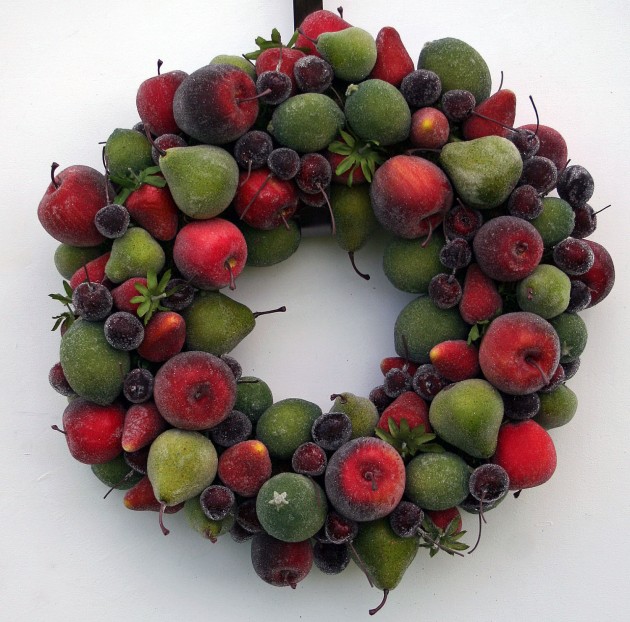 24 Whimsical Handmade Christmas Wreath Ideas (19)