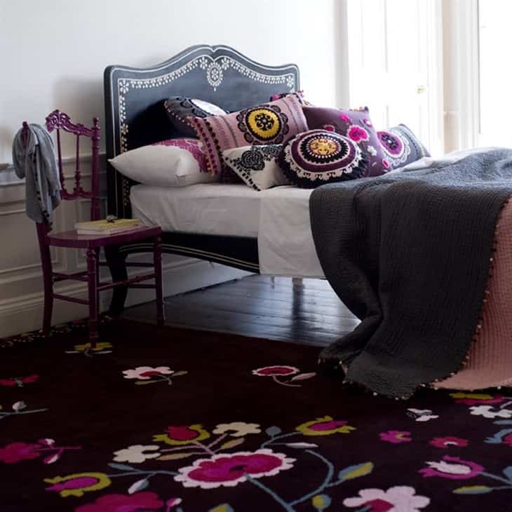 24. Poufs and Ottomans for Flexibility 24. Poufs and Ottomans for Flexibility