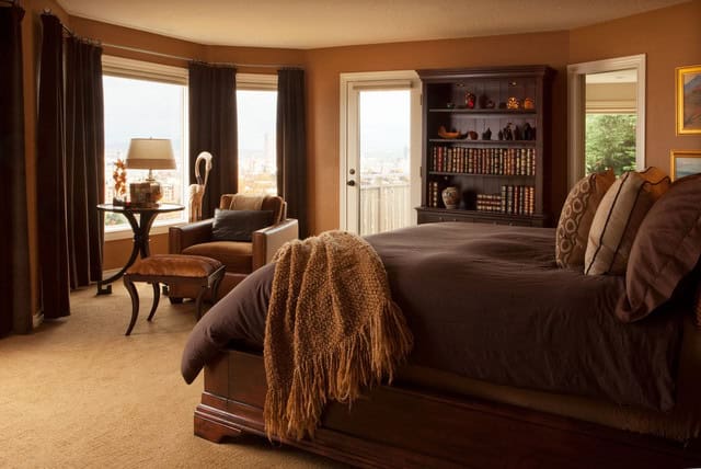 27 Eye-Catching Traditional Bedroom Designs That Will Enhance Your Home Design 6