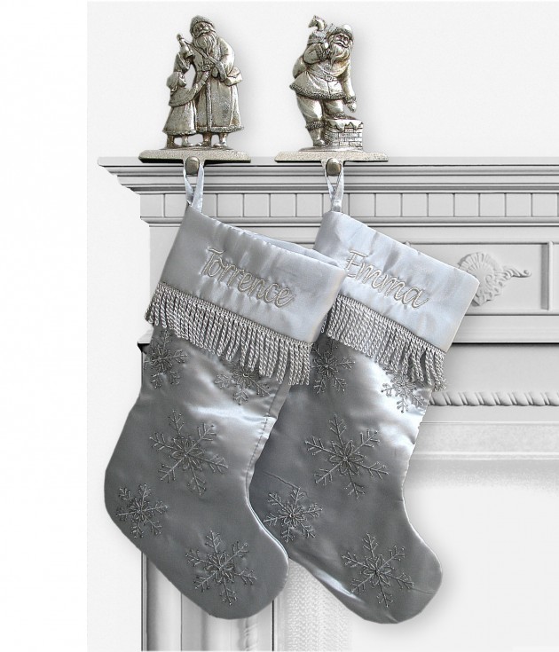 Use Christmas Stockings as Christmas Decorations - 15 Designs (8)