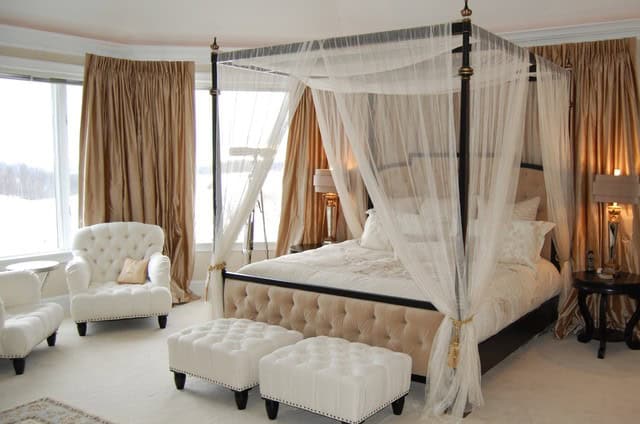 34 Dream Romantic Bedrooms With Canopy Beds 1