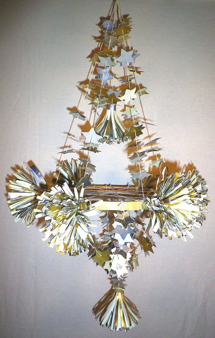 25 Creative DIY Chandeliers Made Out of Paper 12