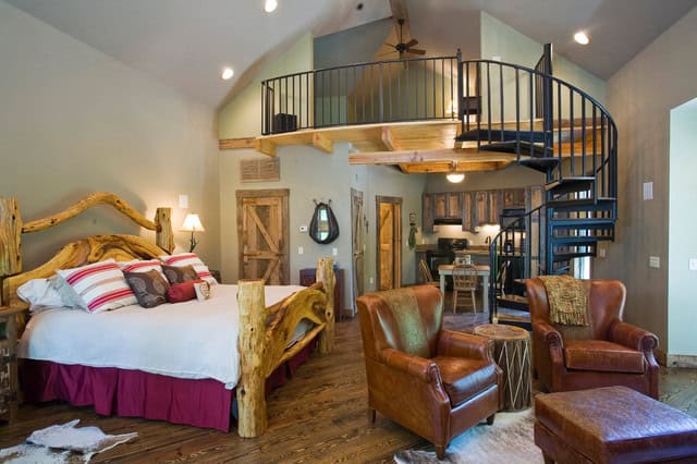 27 Simple and Elegant Interiors With Wood 14