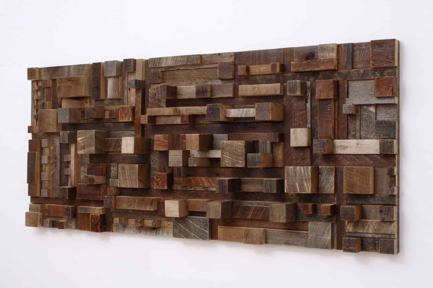 16 Magnificent Examples of Reclaimed Wood Wall Art