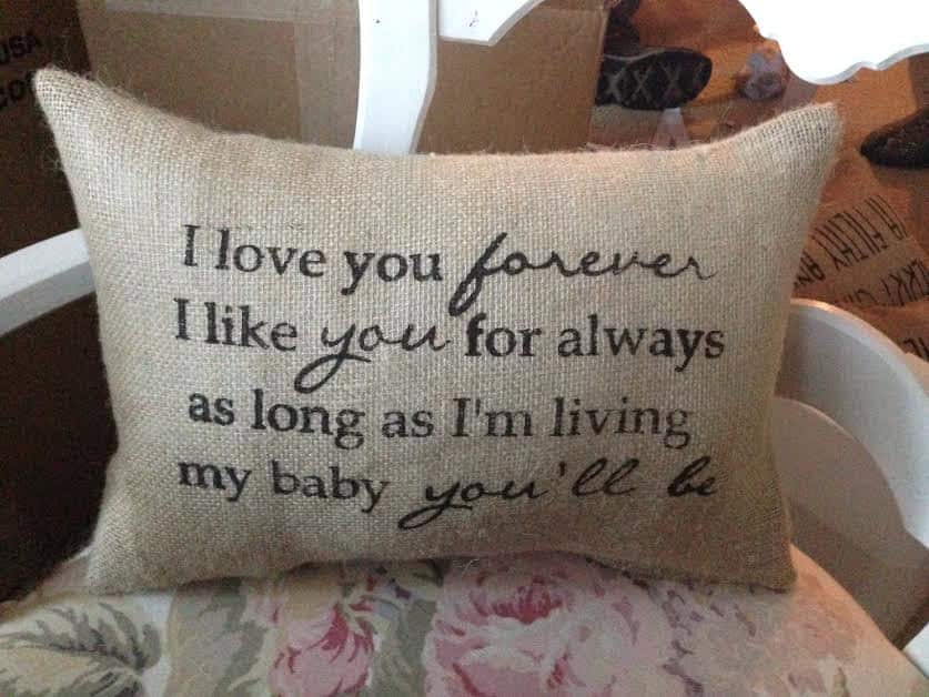 Burlap Pillow 17 Fascinating Handmade Valentine's Day Pillow Designs (10)