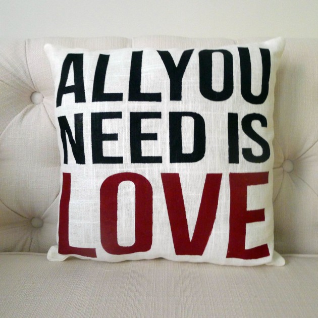 17 Fascinating Handmade Valentine's Day Pillow Designs (14)