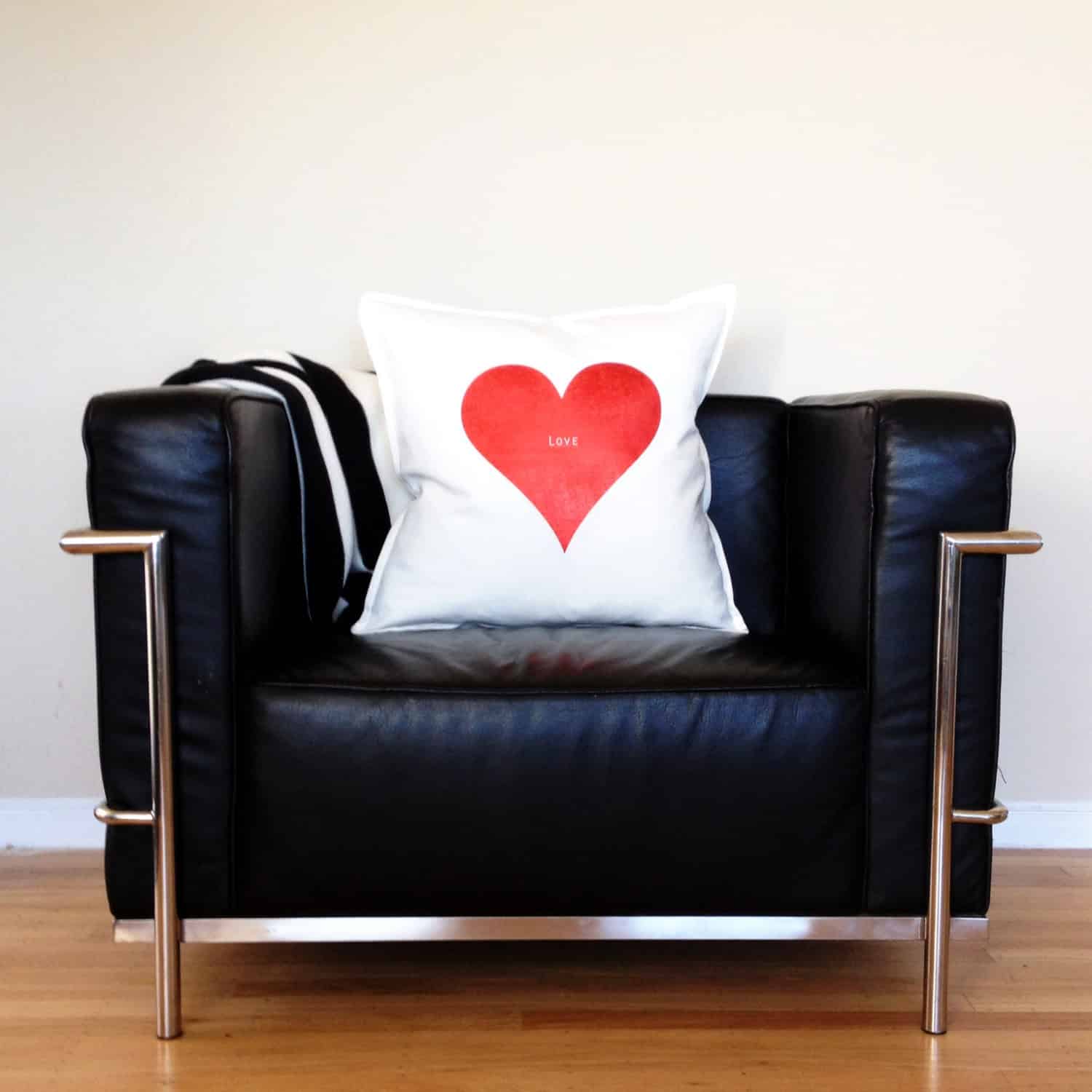 Valentines Pillow Cover 17 Fascinating Handmade Valentine's Day Pillow Designs (15)