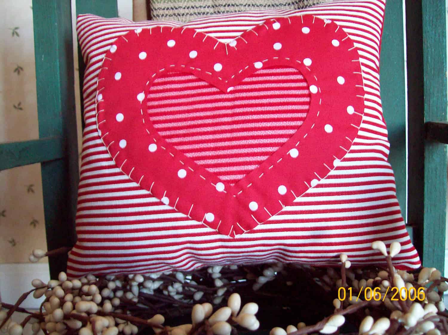 Sweetheart Valentines Day Pillow 18 Various Wonderful Valentine's Decorations for Your Home (11)