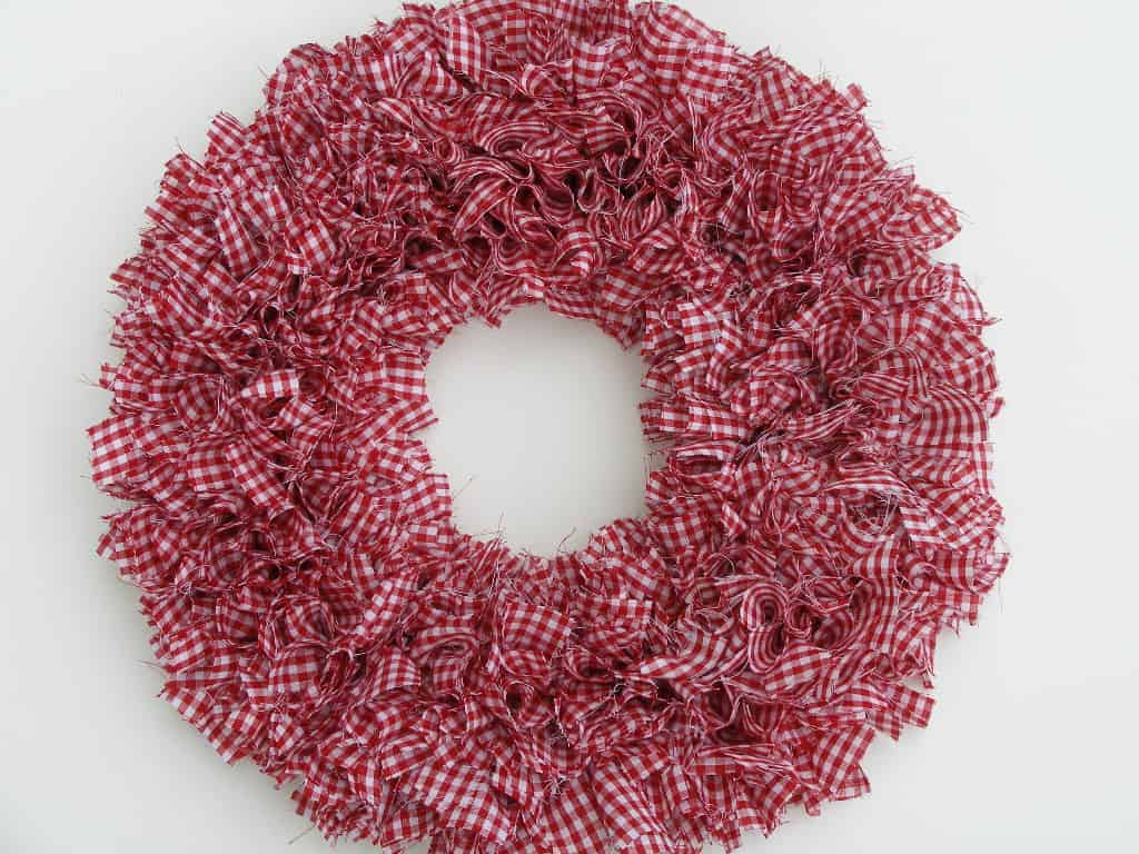 Valentine’s Wreath 19 Outstanding Handmade Valentine's Wreaths (2)