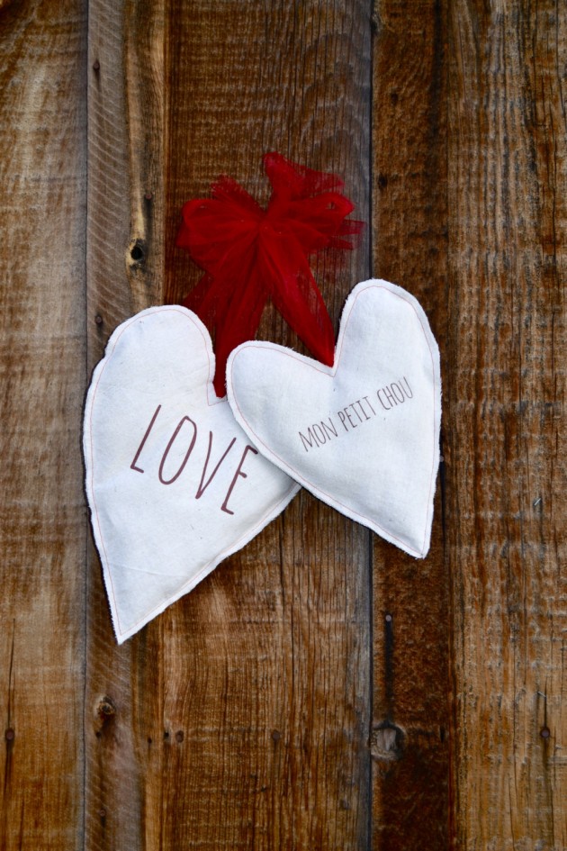 19 Outstanding Handmade Valentine's Wreaths (5)