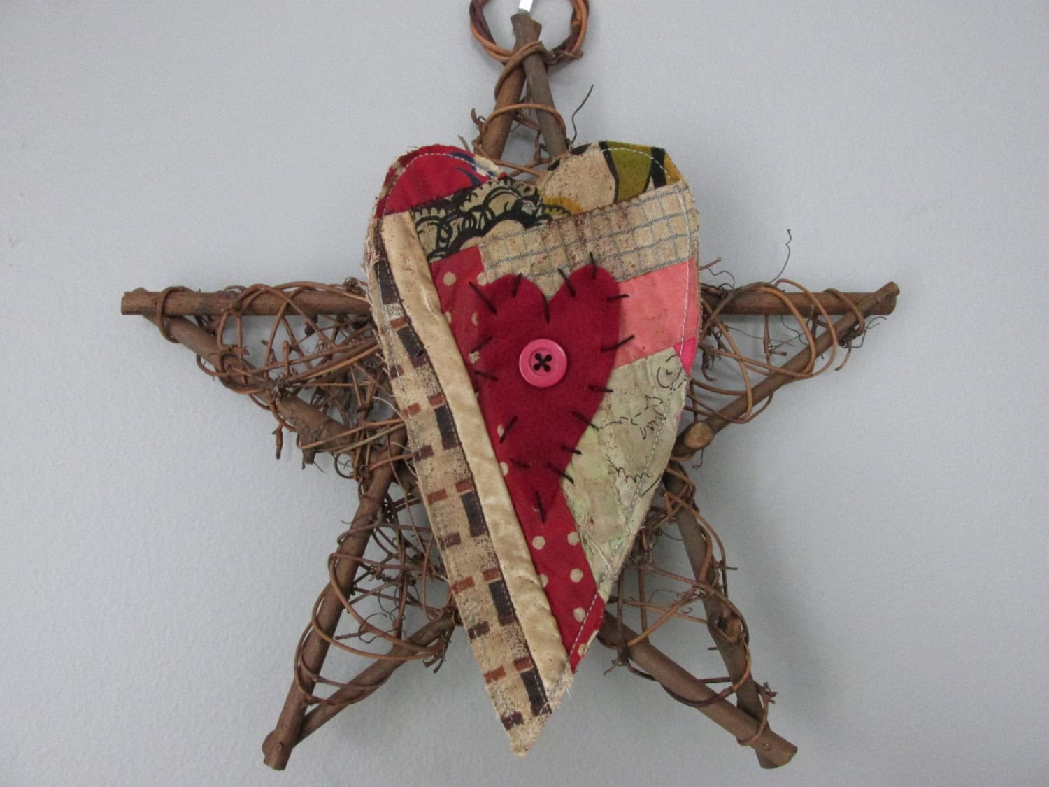 Valentines Day Vine Heart Wreath 19 Outstanding Handmade Valentine's Wreaths (7)