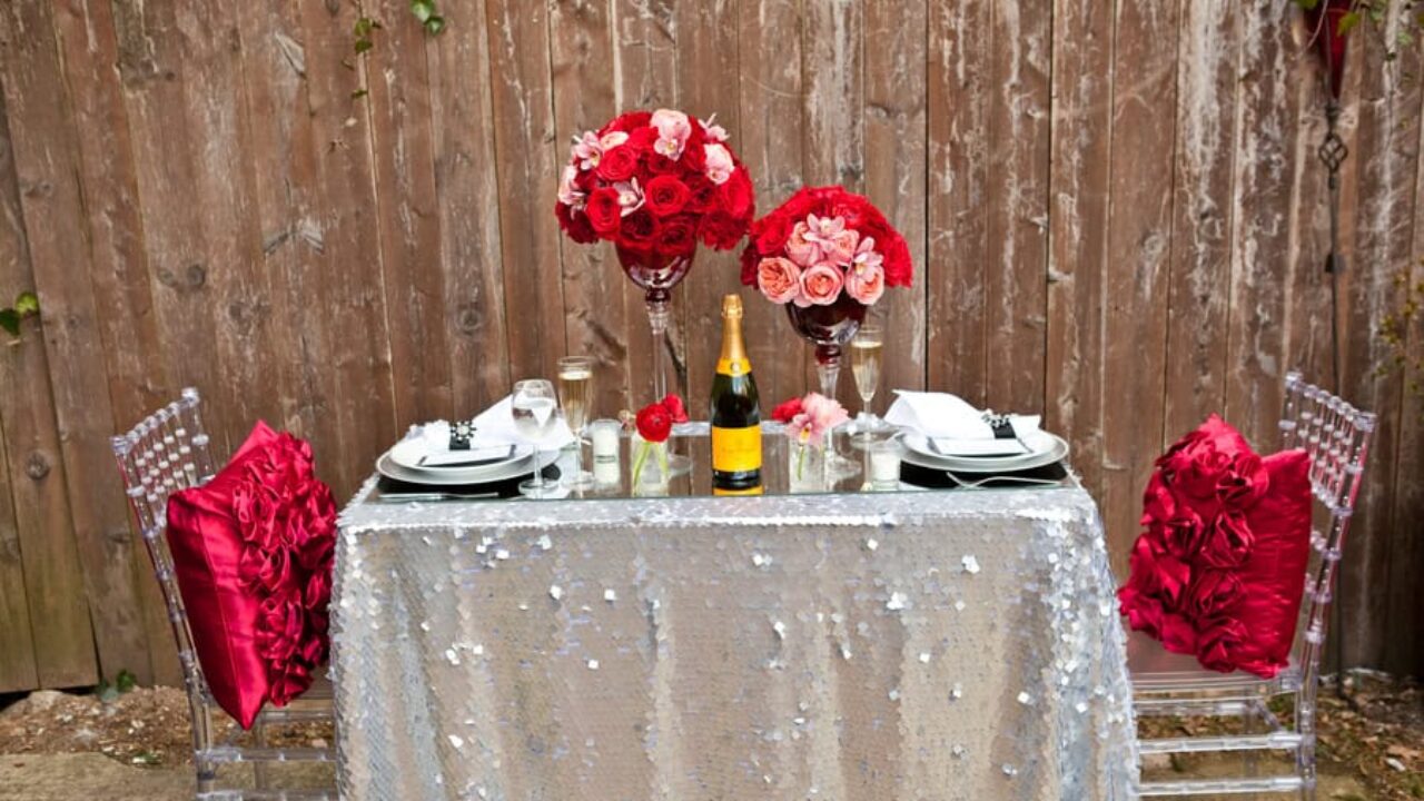 26 Irreplaceable Romantic Diy Valentines Day Table Decorations 26 Irreplaceable Romantic Diy Valentines Day Table Decorations