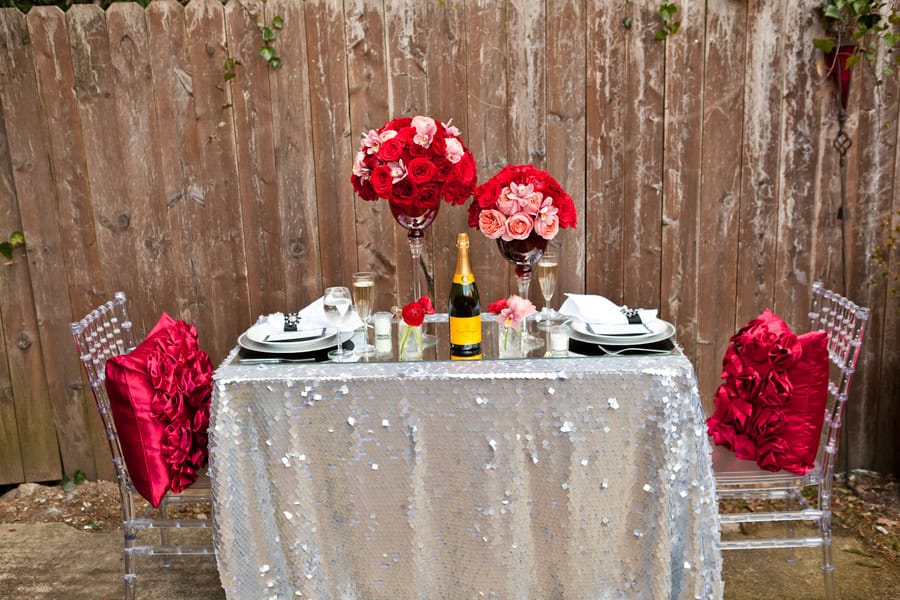 26 Irreplaceable & Romantic DIY Valentine's Day Table Decorations