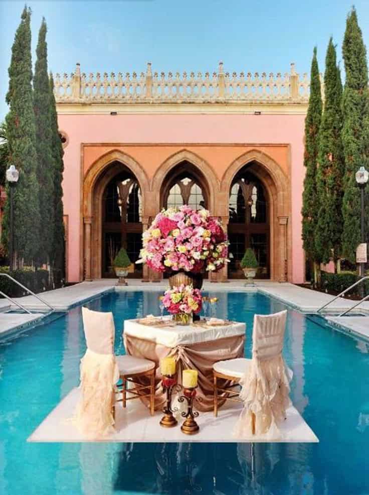 23 Breathtaking Outdoor Romantic Table Decorations 2
