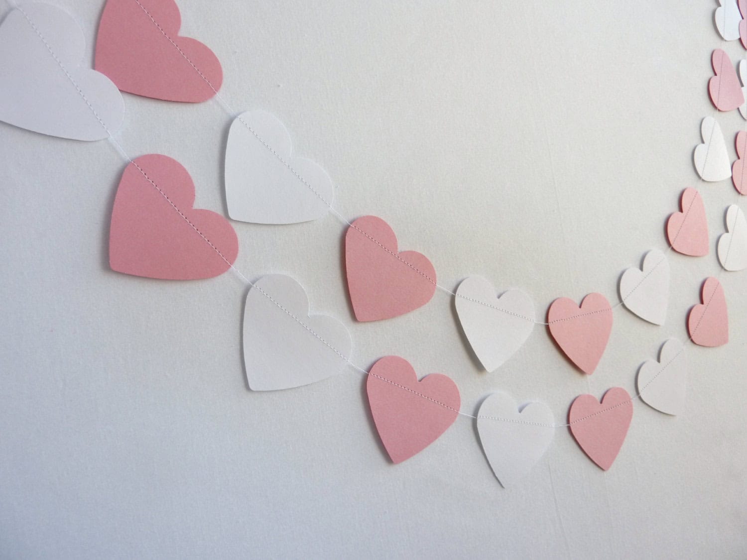 Heart Garland 22 Lovely Valentine's Day Garland Designs (16)