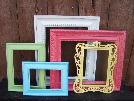 30 Beautiful Painted Vintage Picture Frames