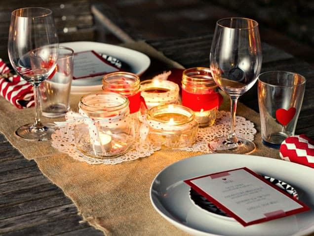26 Irreplaceable & Romantic DIY Valentine's Day Table Decorations 22