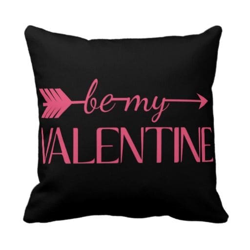 25 Adorable DIY Pillows for Valentine’s Day