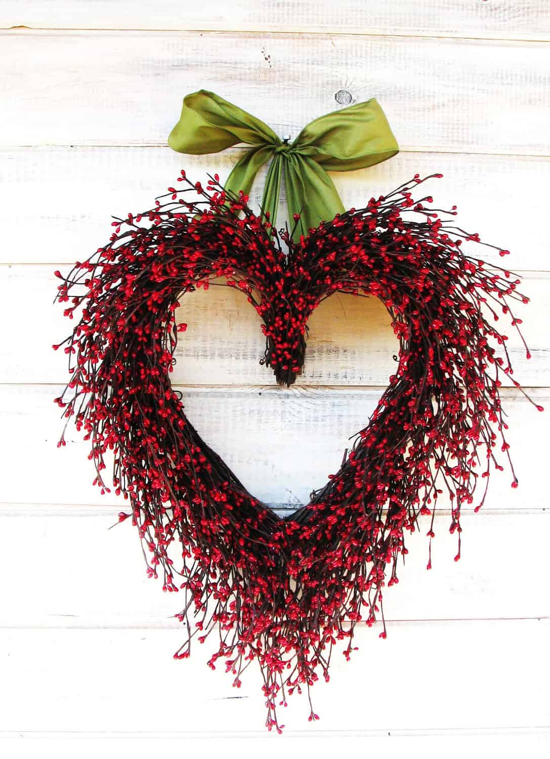 28 Lovely Handmade Valentine's Wreath Designs