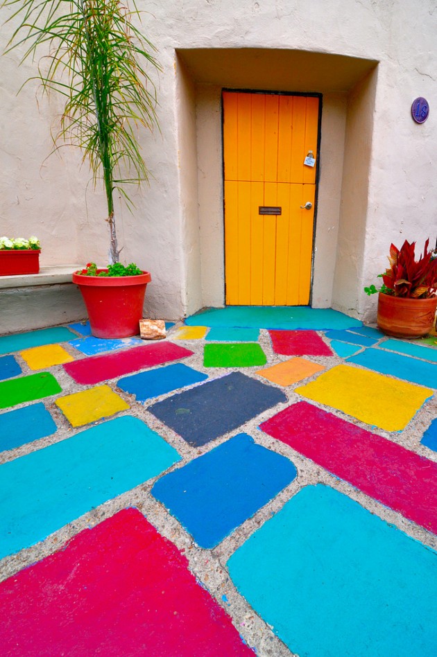 20 Colorful Floor Designs