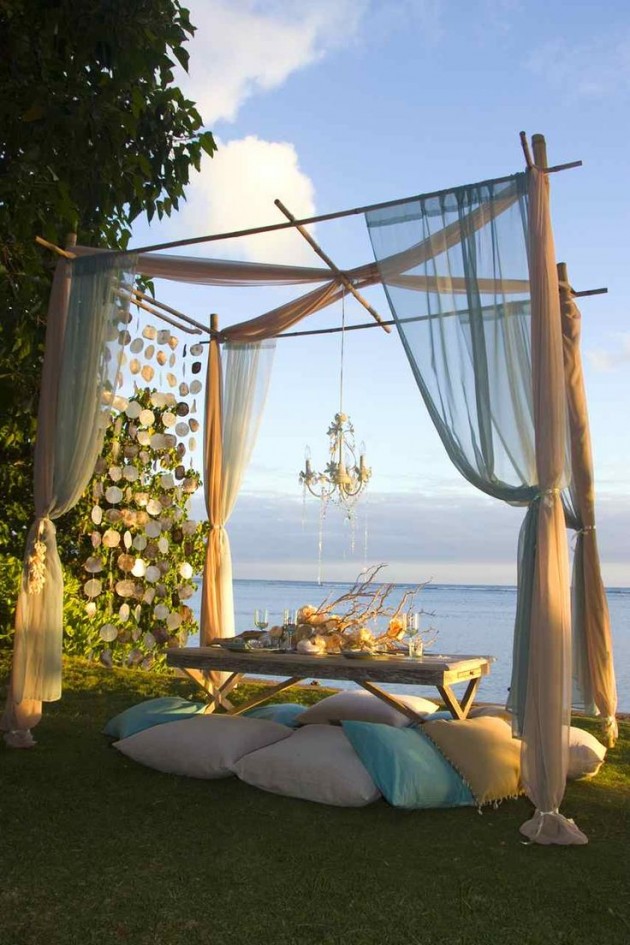 23 Breathtaking Outdoor Romantic Table Decorations