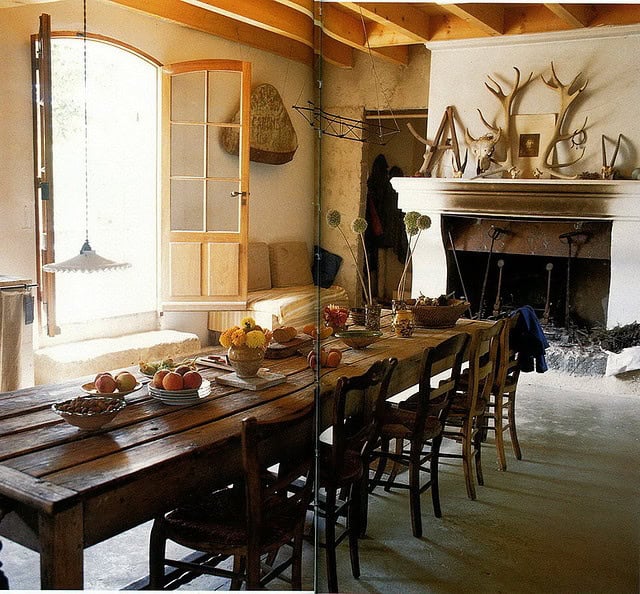 25 Incredibly Long Dining Tables 10