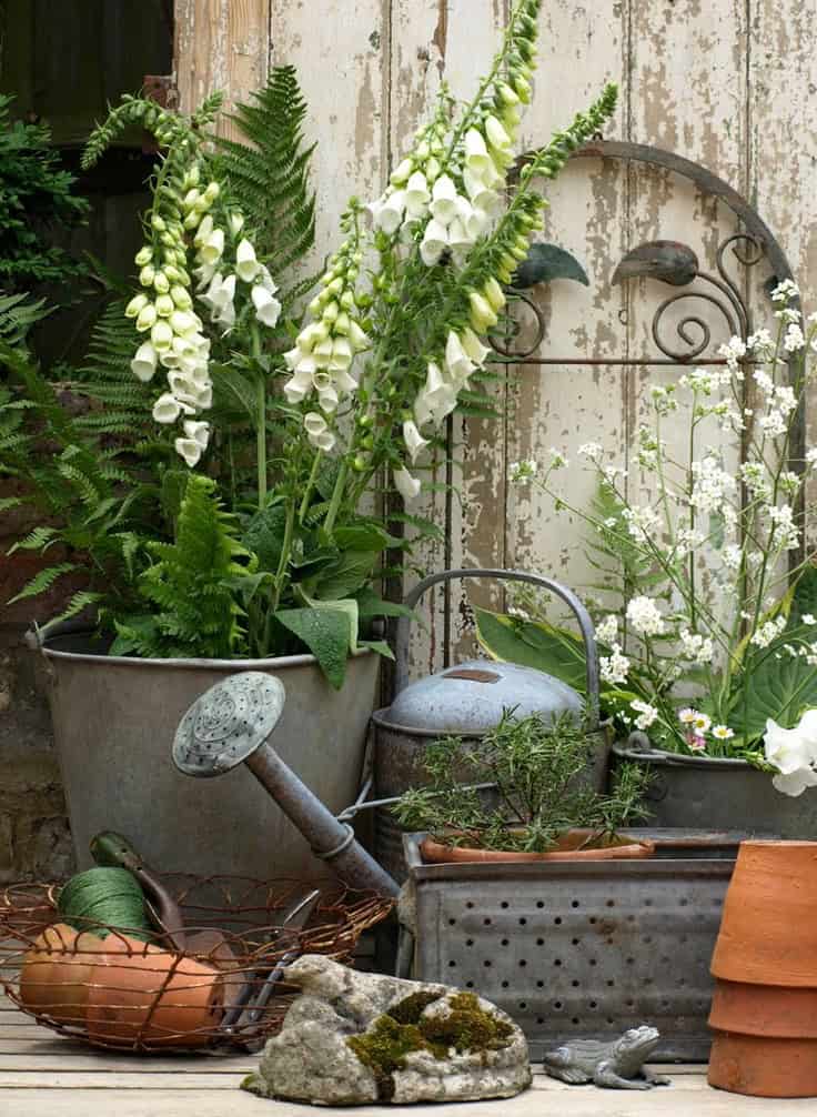 30 Most Amazing Vintage Garden Decorations
