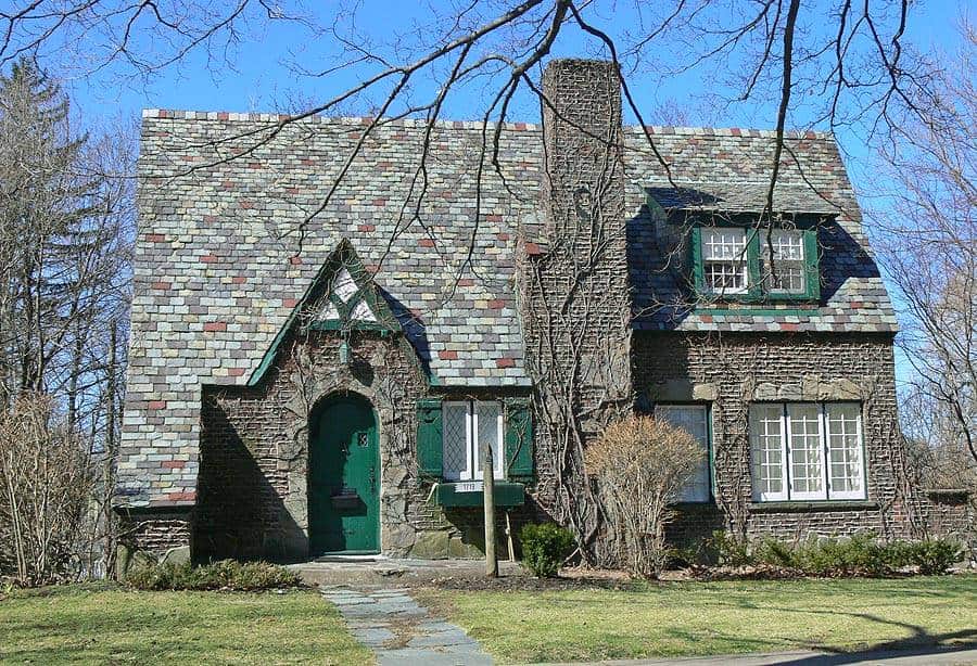 17 Sleek English Cottage House Design Ideas 14